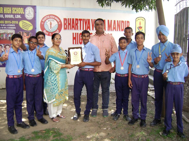 BVM Dugri Boyzz Nailed 1st Prize in District Judo Championship 2016